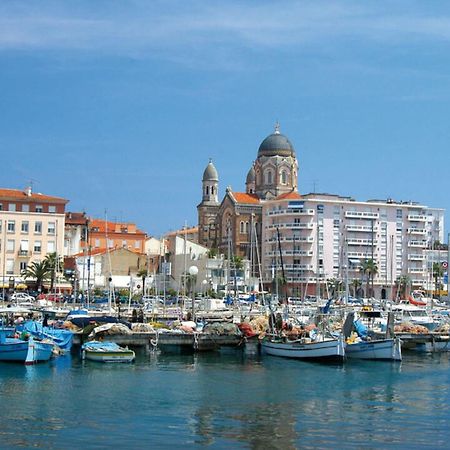 Appartement Climatise A 800M De La Plage Fréjus Buitenkant foto